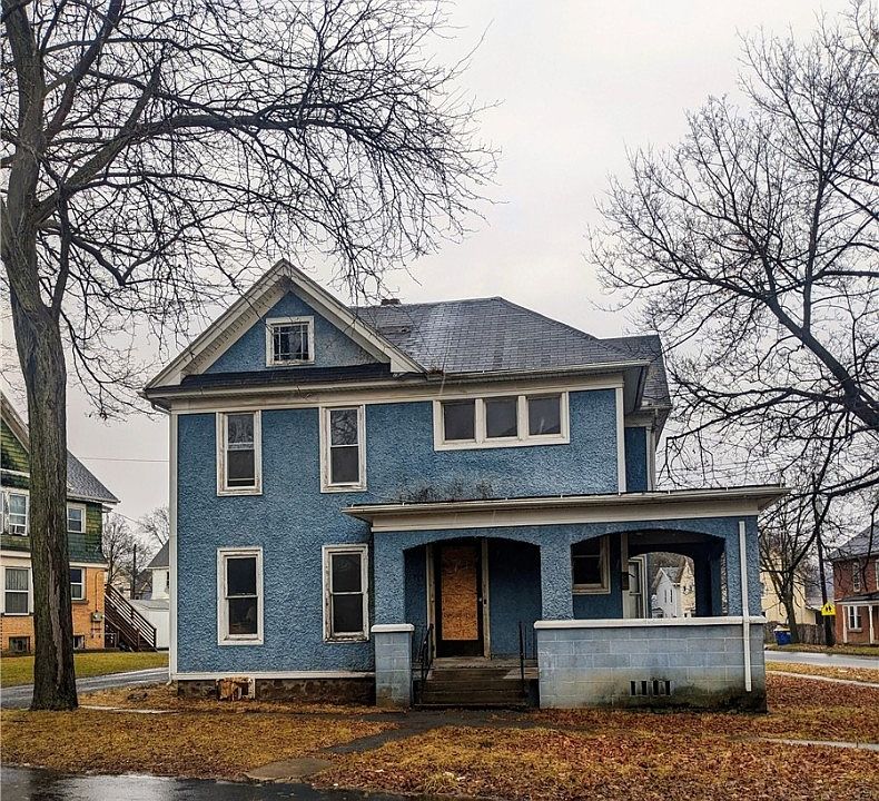 2 Catherine St, Lyons, NY 14489 Zillow