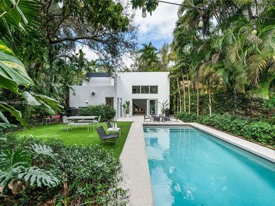 3550 Avocado Ave, Miami, FL, 33133
