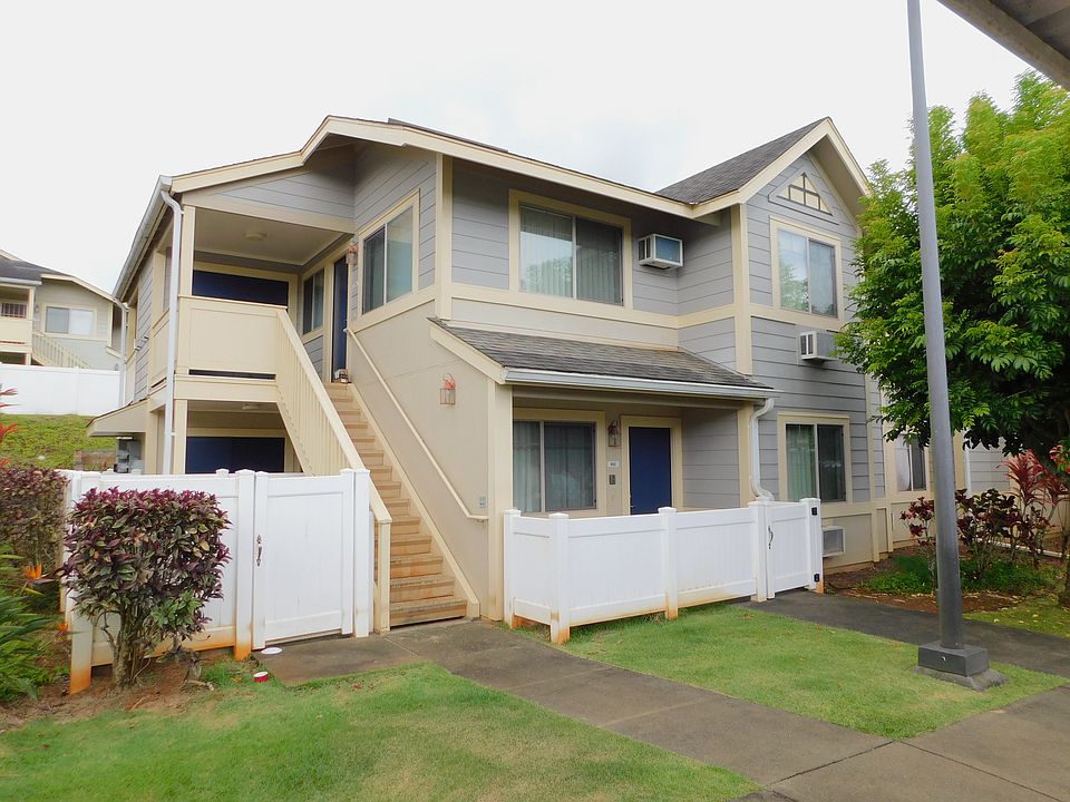 Rarely available, downstairs corner townhome with two lanai in lower Mililani Mauka.