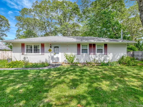 169 Pawnee Avenue, Mastic, NY 11950