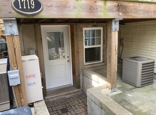 1719 W Barry Ave APT CHG, Chicago, IL 60657