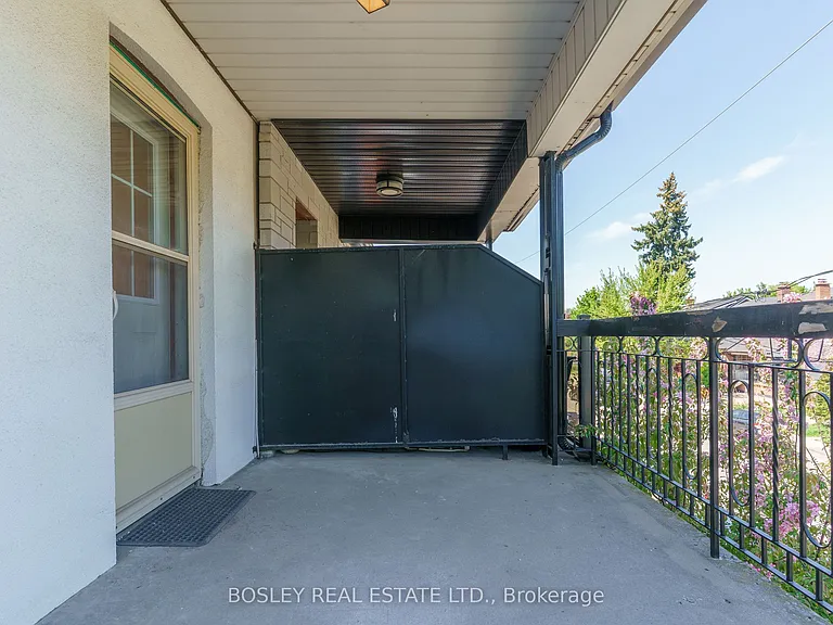 210 Westmount Ave #1 — Photo 44