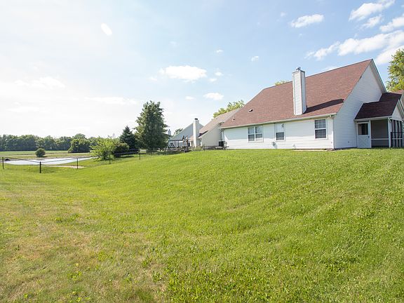 2nd image of 11105 Sanabria Dr