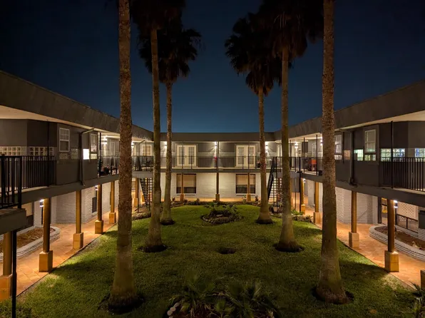 709 Gale St APT 14, Seabrook, TX 77586