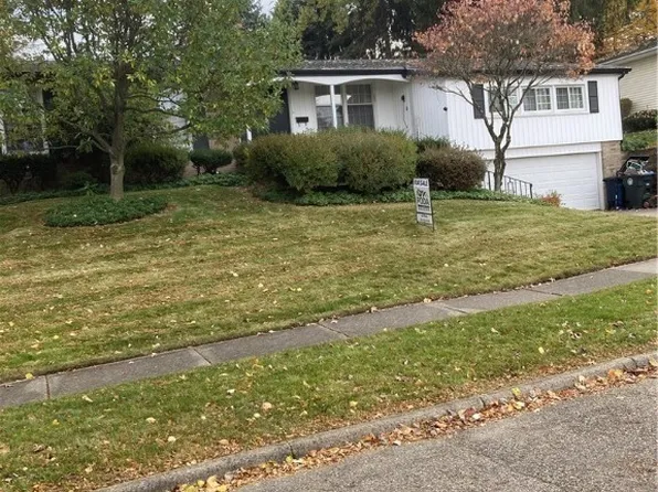 2146 Daniels Ave, Akron, OH 44312