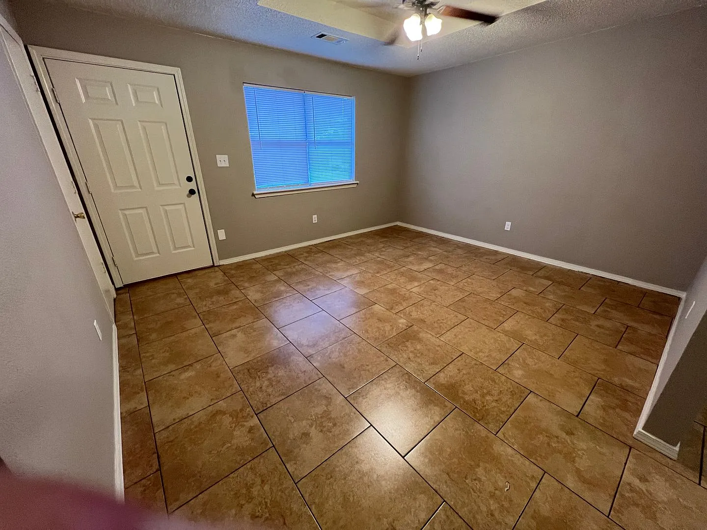 3 Bed 2 Bath 1 Car Garage Total Electric. Yard Care Included. — Photo 3