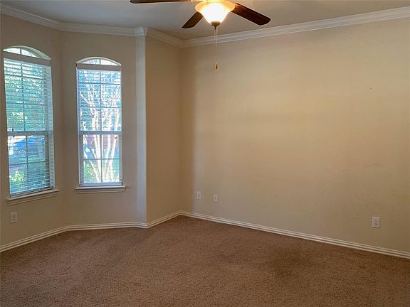 3rd image of 20704 Laura Lee Ln