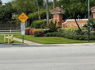 9730 SW 163rd Ave, Miami, FL 33196