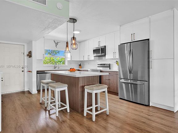 3rd image of 2149 NE 122nd St #2149