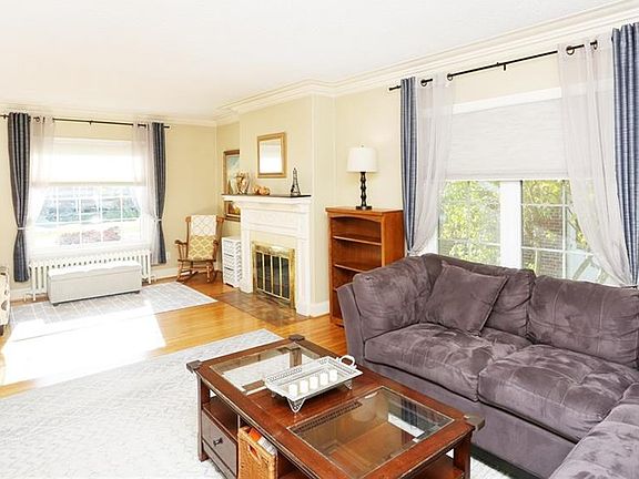 4th image of 4608 Kennison Pkwy