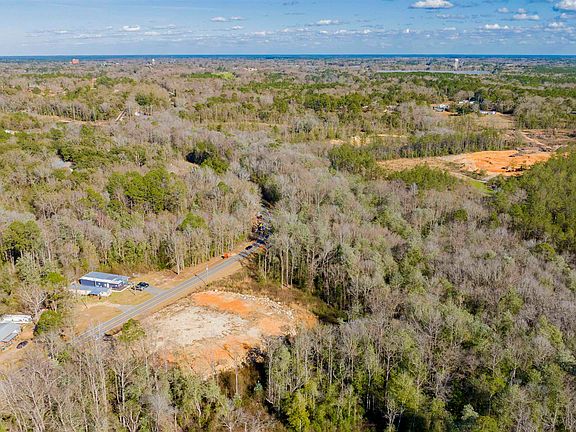 3rd image of 12646 Tall Pine Rd