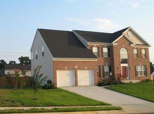 1 Crescent Valley Dr, Fredericksburg, VA 22405