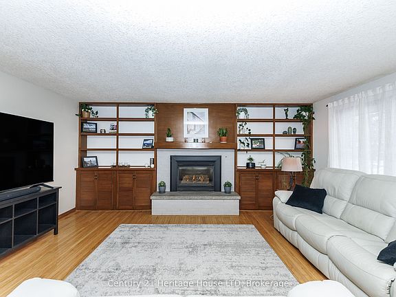 5th image of 467 Gorham Rd