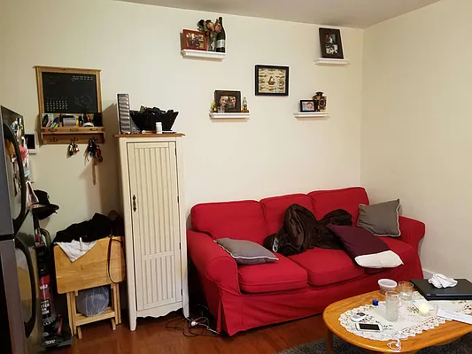 Rented by The Hamilton Group | media 19