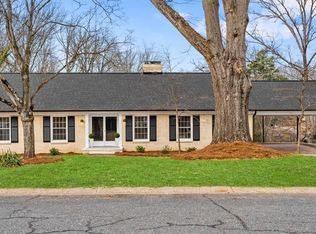10 Devonshire Dr, Greensboro, NC 27410