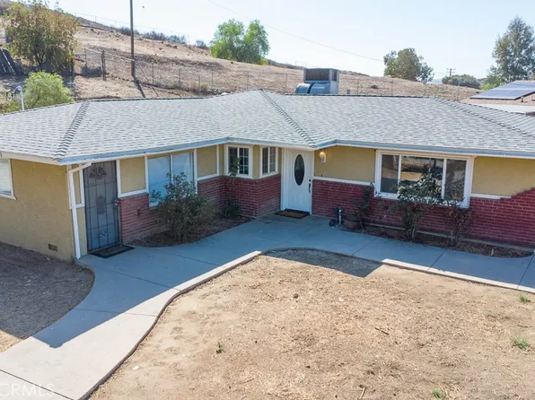 24345 S Canyon Dr, Quail Valley, CA 92587