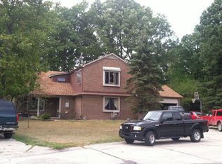 24825 El Marco Dr, Farmington Hills, MI 48336