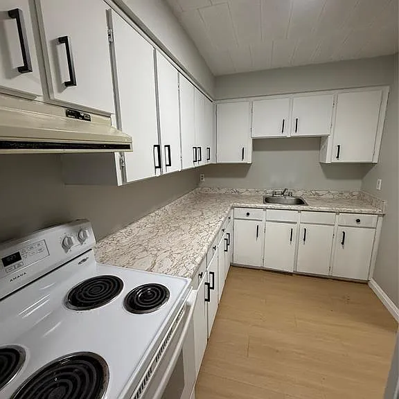 1547 Pelletier St #4 — Photo 5