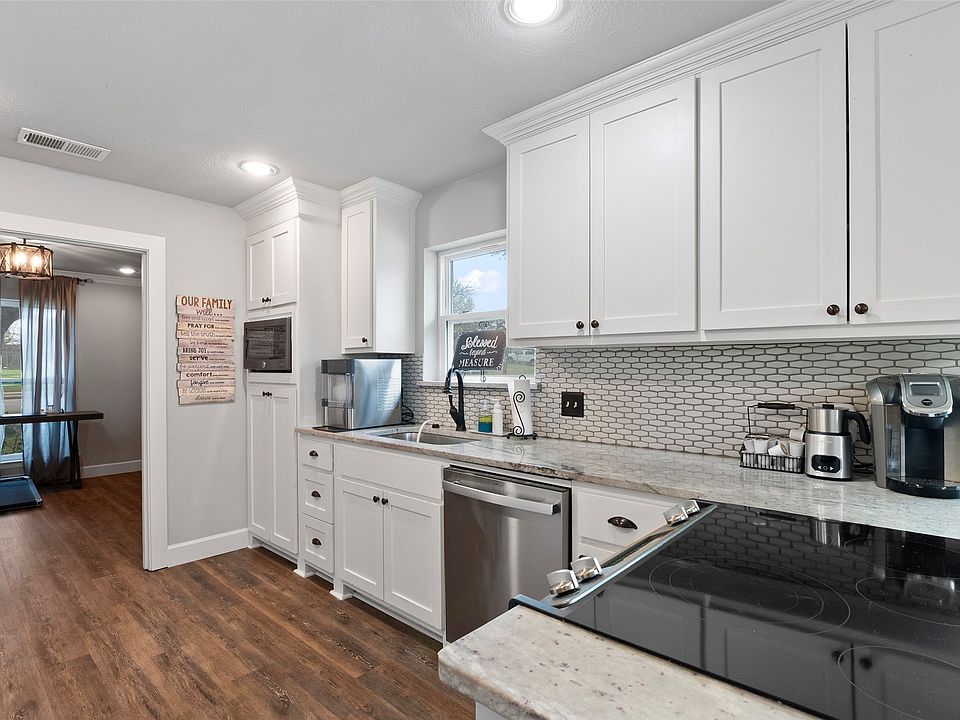 1st image of 2201 Mountainview Dr
