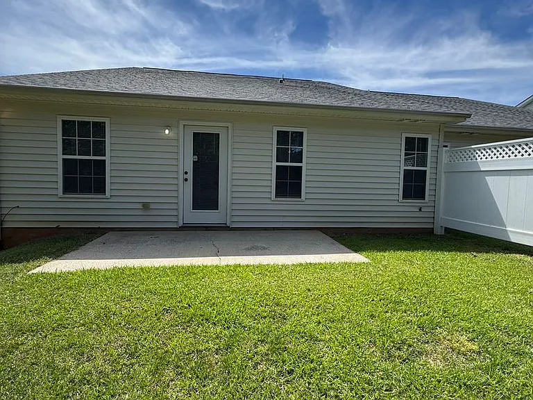 132 Springwood Ln — Photo 20
