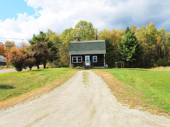 4 True Road, Clinton, ME 04927