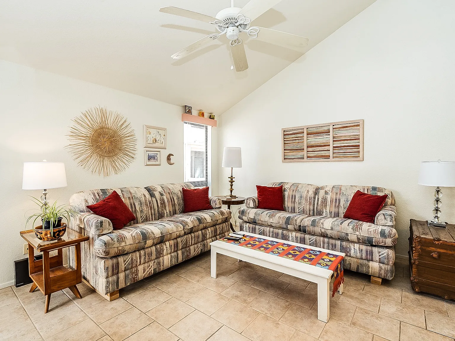 2 bed, 1010 sqft, $1,770 — Photo 3
