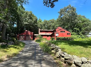 255 Harvard Rd, Stow, MA 01775