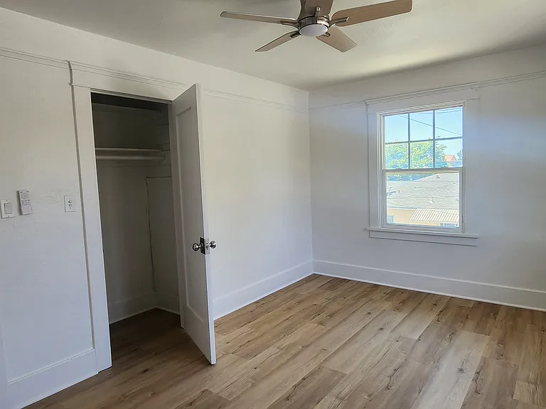 370-372 G St #370 — Photo 12
