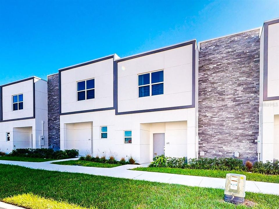 1st image of 605 TRIKOMO DRIVE