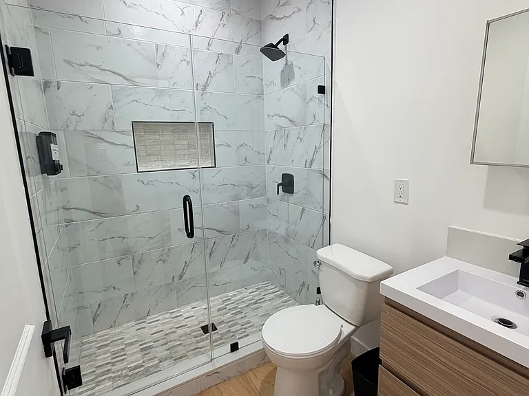 3268 Military Ave — Photo 6