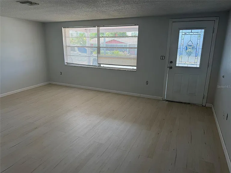 7535 Christina Ln — Photo 5