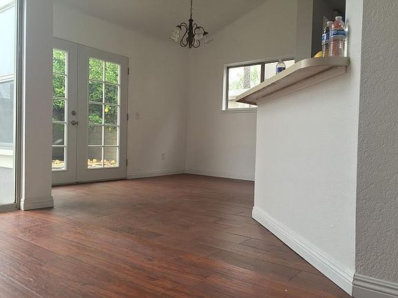 5th image of 6680 Medford Ct