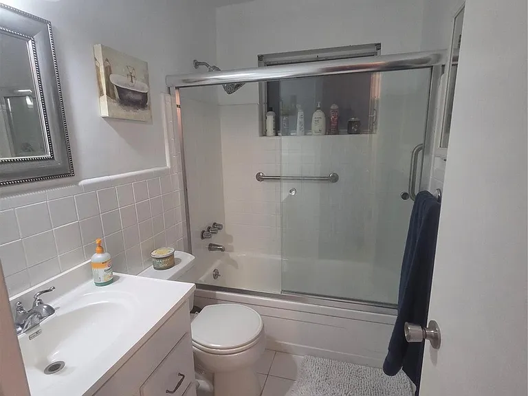 1920 NE 51st Ct #201 — Photo 6
