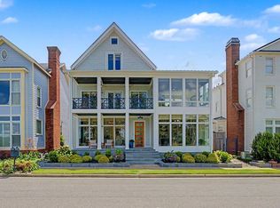 896 River Park Dr, Memphis, TN 38103