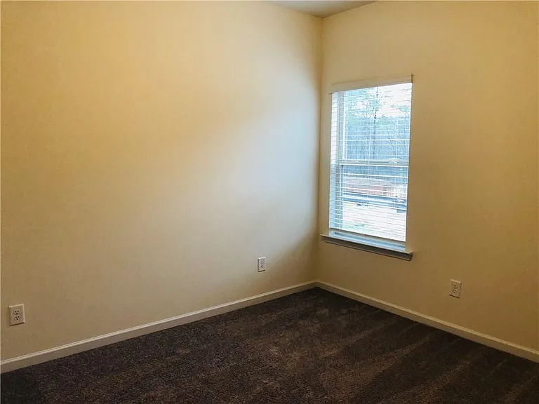 193 Bryon Ln — Photo 11