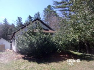 5579 Nys Rte #28N, Newcomb, NY 12852