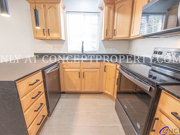 3rd image of 1115 N Main St #16
