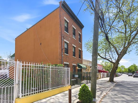 3rd image of 425 Barbey Street