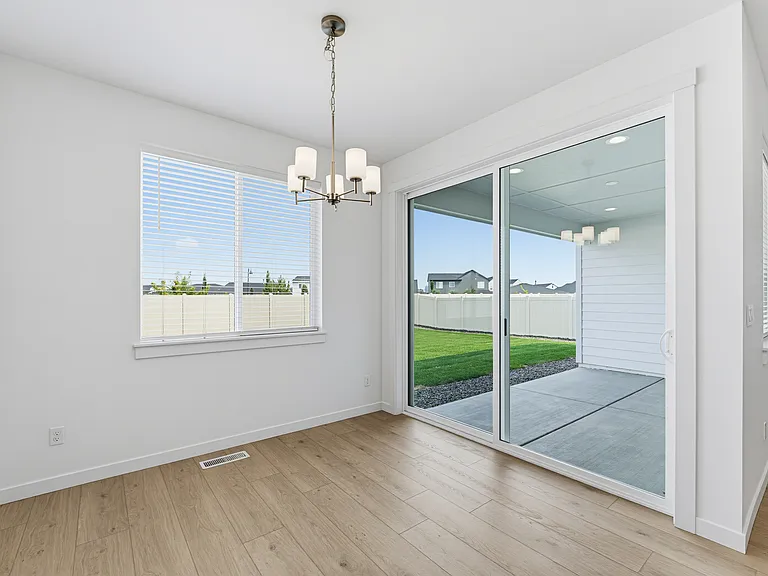 8876 W Tamworth Dr — Photo 5