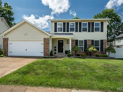 812 Peace Haven Dr, Saint Louis, MO, 63125