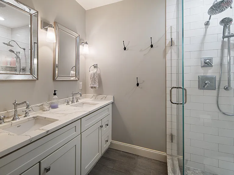 28 Emerson St — Photo 16