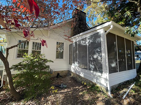 5th image of 1305 Hyman Ave