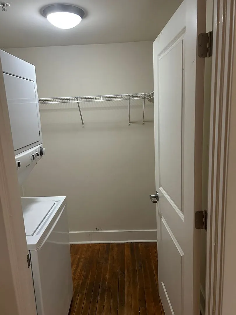 Mortons Apartments — Photo 3