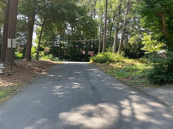 5th image of 111 Old Bee Tree Dr