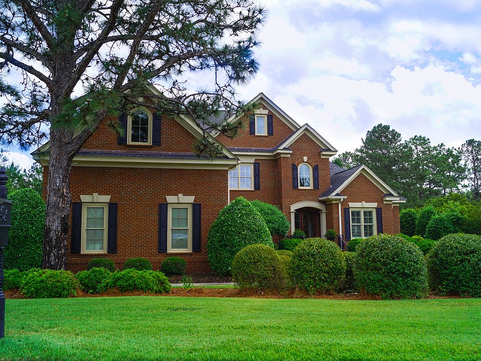 Empire Zoysia Lawn