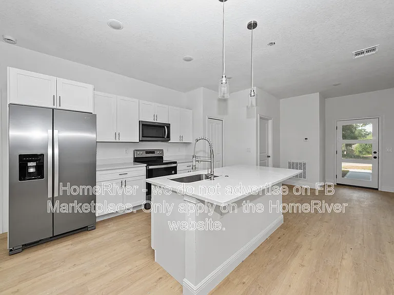 7883 SW 138th Street Rd — Photo 2