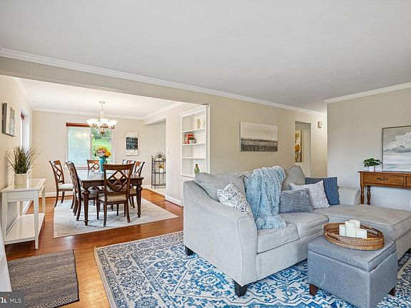 4th image of 7014 Bradley Cir