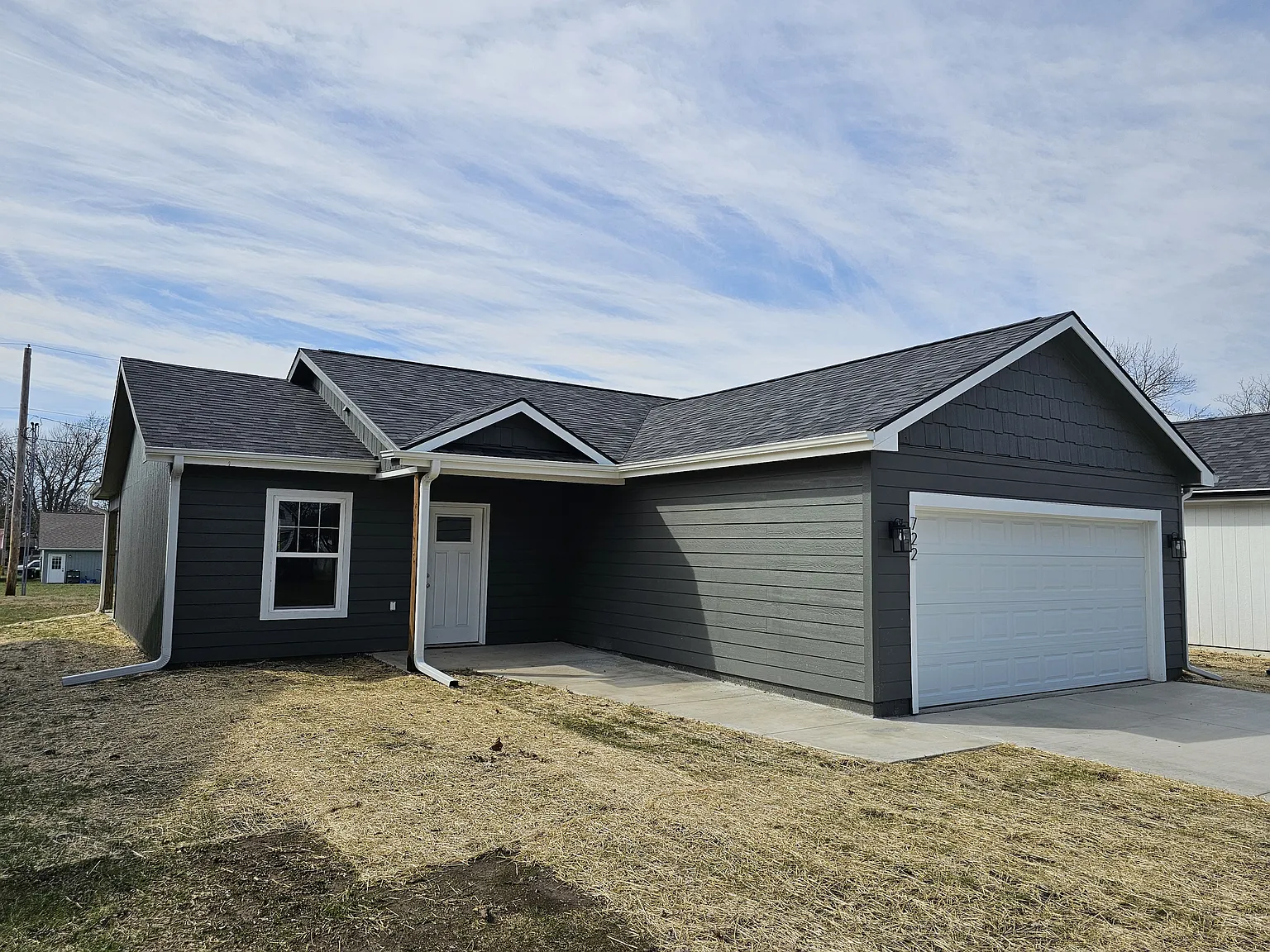 2 bed, 950 sqft, $1,450 — Photo 1