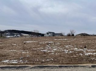 L19 Zermatt Dr #19, Janesville, WI 53545