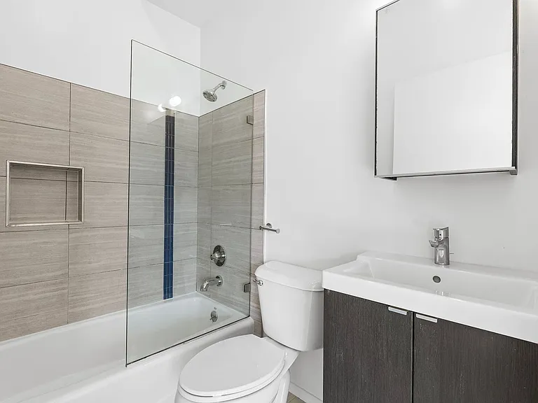 Echo Designer Loft Apartments — Photo 27